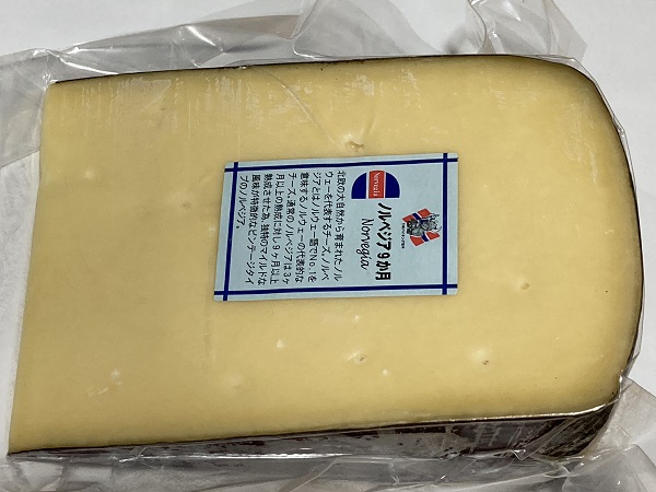ノルウェー ノルベジアチーズ(Norvegia Cheese) ６５０ｇカット(650g以上お届け)2,277円 チーズ |  maxwellcenter.com